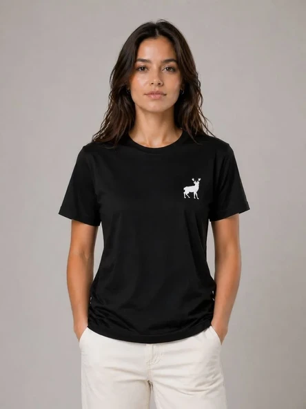 Kadın Minimal Geyik Logolu Tişört Bisiklet Yaka Kısa Kol Yazlık T-shirt - Siyah ürün görseli 1