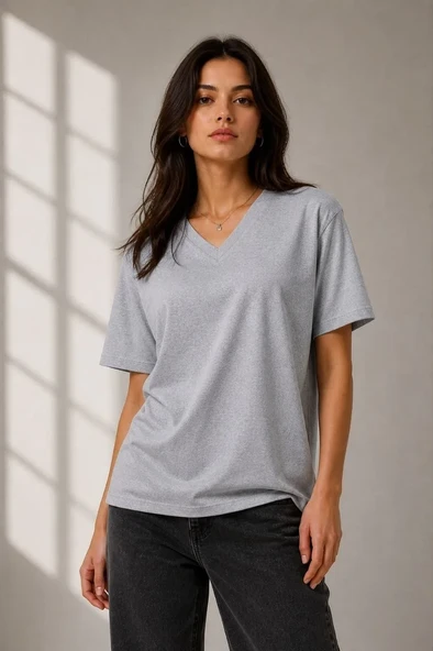Kadın V Yaka Basic Tişört Kısa Kol Yazlık Regular Fit T-shirt - Gri ürün görseli 1