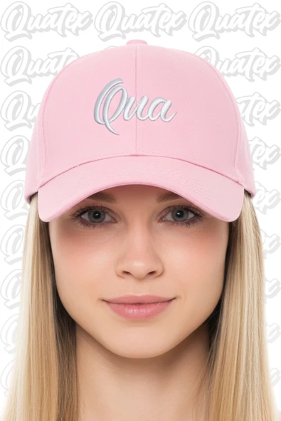 Quatex Qua Nakışlı Şapka – Pembe %100 Pamuk Gabardin Unisex Model ürün görseli 1