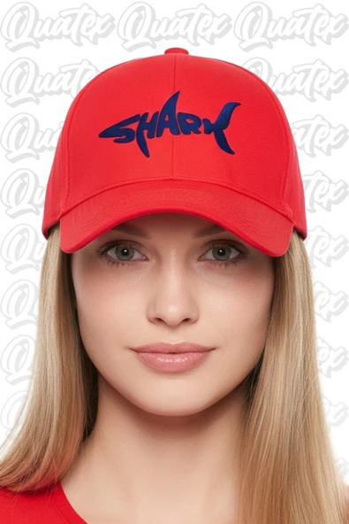 Quatex Shark Nakışlı Şapka – Kırmızı %100 Pamuk Gabardin Unisex Model ürün görseli 1
