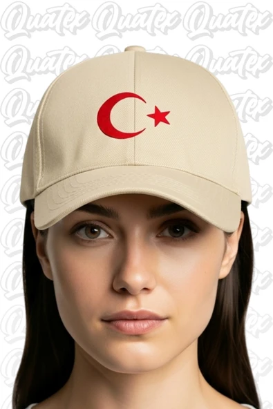 Quatex Ay Yıldız Nakışlı Şapka – Krem %100 Pamuk Gabardin Unisex Model ürün görseli 1