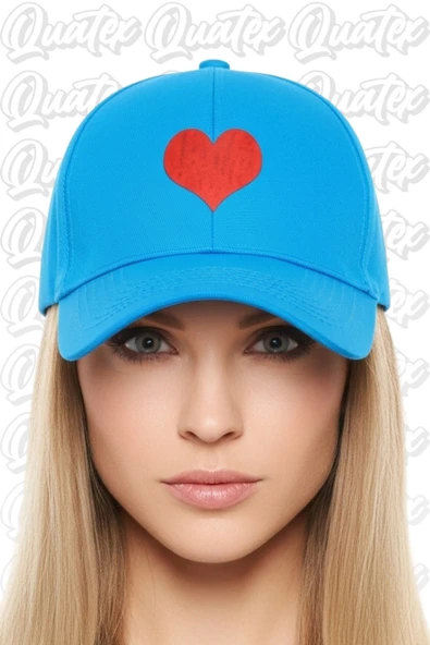 Quatex Kalp Nakışlı Şapka – Mavi %100 Pamuk Gabardin Unisex Model ürün görseli 1