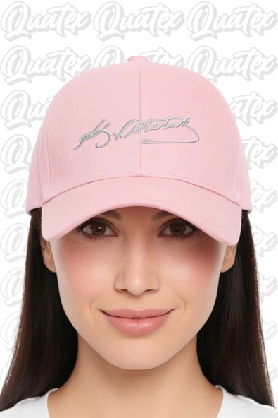 Quatex Atatürk Nakışlı Şapka – Pembe %100 Pamuk Gabardin Unisex Model ürün görseli 1
