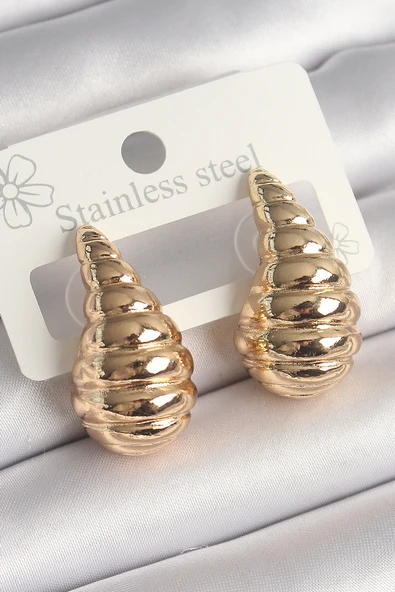 Pirinç Gold Renk İşlemeli Damla Model Kadın Küpe TJ-BKP10257 ürün görseli 1