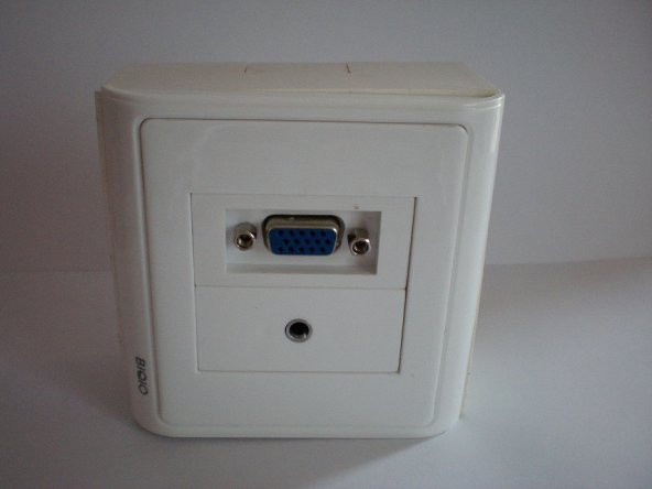 Vga+Audio Duvar Prizi ürün görseli 1