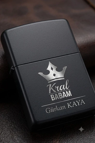 İsime Kişiye Özel Sevgiliye Babalara Hediye Kral Babam Temalı Benzinli Çakmak Dolu Gönderim ürün görseli 1