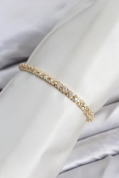 CM Model Zirkon Taşlı VIP Seri Gold Renk Pirinç Kadın Bileklik TJ-BB8604 ürün görseli 1