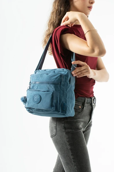Ultra hafif, çok cepli , çok bölmeli Çapraz askılı Postacı çanta (spor, seyahat, gündelik ) Mavi Model: 571-6U ürün görseli 1