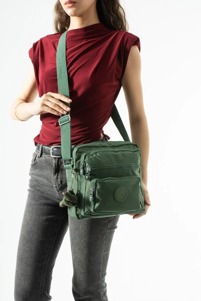 Ultra hafif, çok cepli , çok bölmeli Çapraz askılı Postacı çanta (spor, seyahat, gündelik ) Yeşil Model: 571-6U ürün görseli 1
