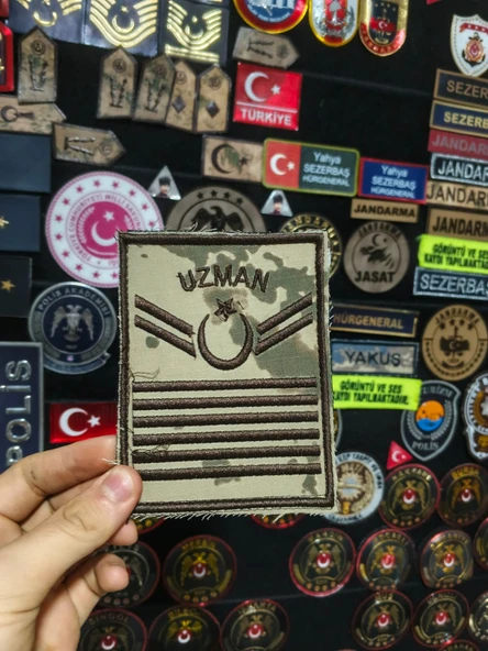 Çöl Desenli Jandarma Uzman Çavuş 6 Kademeli 12 cm x 9 cm Nakış Yeni Model ürün görseli 1