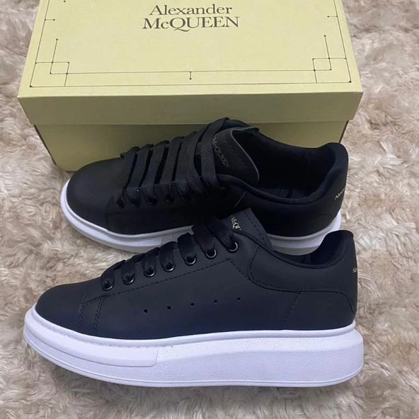 Alexander McQueen Siyah Beyaz Erkek Spor Ayakkabı ürün görseli 1