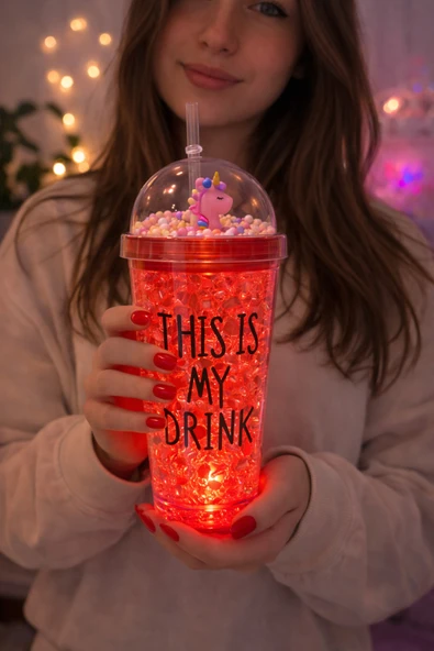 Sevimli Renkli Çılgın 450ML Led Işıklı This İs My Drink Temalı Pipetli İçecek Bardağı Suluk 2642KRMZ ürün görseli 1