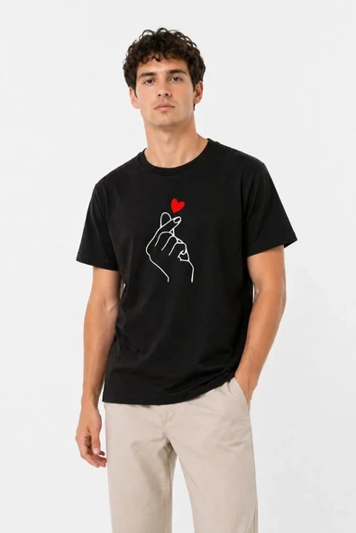 Erkek Kore Parmak Kalp Aşk Temalı Minimal Baskılı Tişört Yazlık Kısa Kol T-shirt - Siyah ürün görseli 1