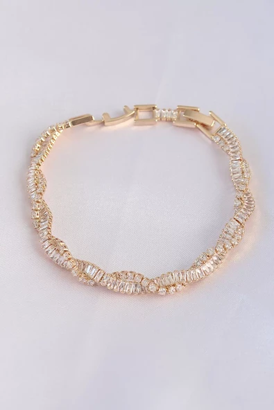 Vip Seri Pirinç Zirkon Taşlı Gold Renk Sarmal Model Bileklik - TJ-BB6083 ürün görseli 1