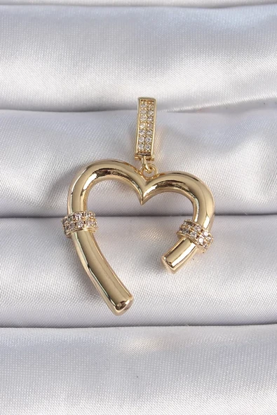 Pirinç Gold Renk Zirkon Taş Detaylı Kalp Figür Ajda Charm - TJ-BC1015 ürün görseli 1