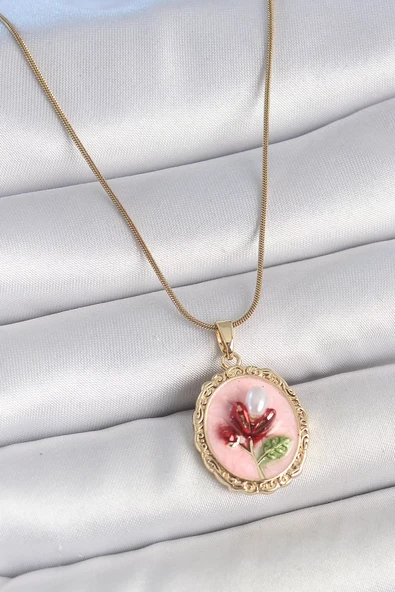 316L Çelik Gold Renk Zincir Pembe Mineli İncili Çiçek İşlemeli Portre Model Kadın Kolye - TJ-BKO10155 ürün görseli 1