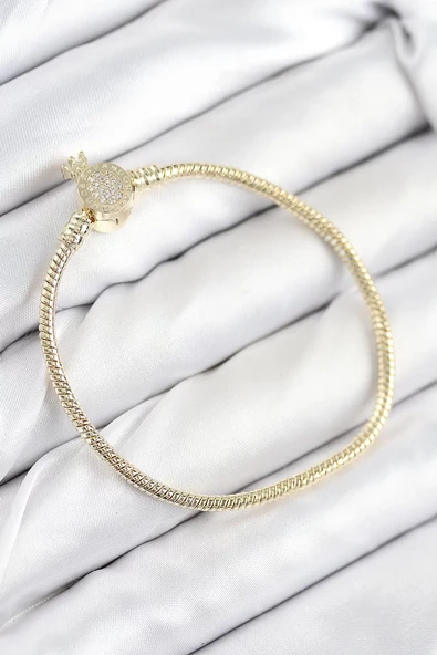 Pirinç Charm Zirkon Taşlı Taç Model Gold Renk Kadın Bileklik - TJ-BB7808 ürün görseli 1