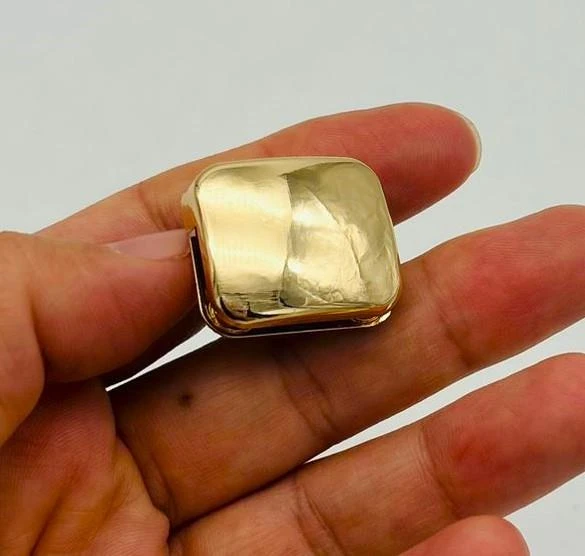 Çanta Aksesuar Light Gold Renk  2.5x2 Cm Mıknatıslı Kilit ürün görseli 1
