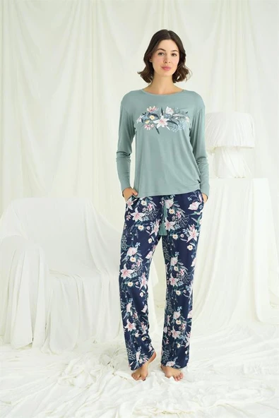Çiçek ve Yaprak Desenli Baskılı Pijama Takımı ürün görseli 1