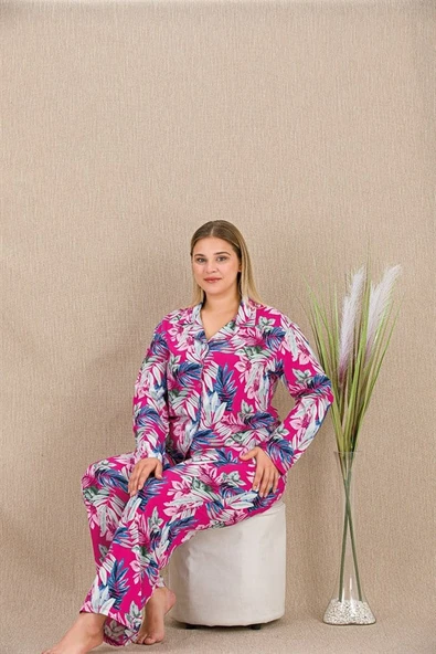 Büyük Beden Renkli Yaprak Desenli Düğmeli Uzun Kol Viskon Pijama Takımı ürün görseli 1