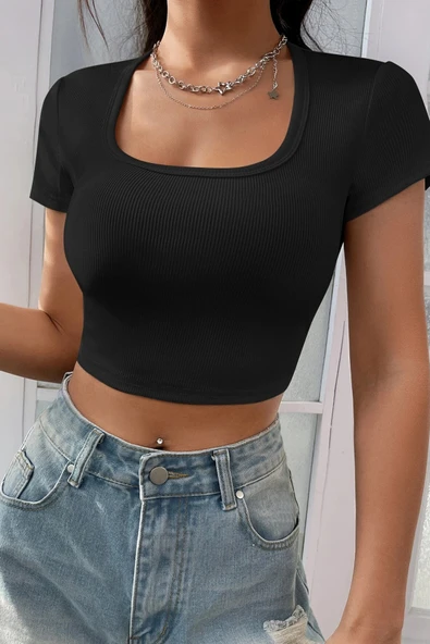 Kadın Siyah Yarım Kol Düz Yaka Crop Top Bluz ürün görseli 1