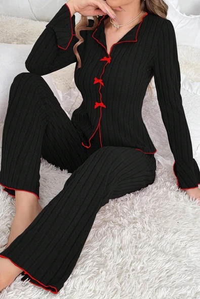 Kadın Siyah Kırmızı Biyeli ve Fiyonklu Uzun Kollu Mevsimlik Pijama Takımı ürün görseli 1