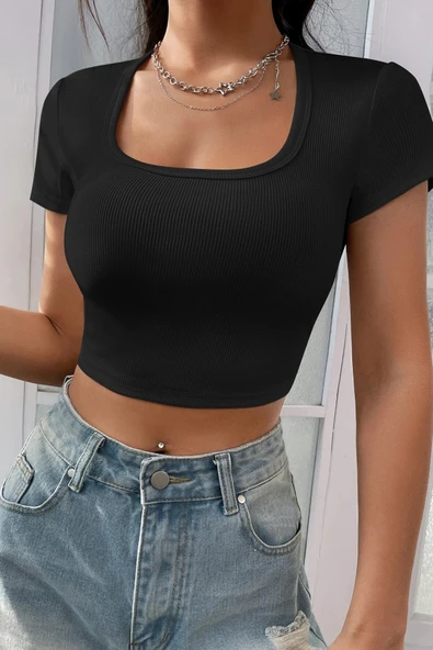 Kadın Siyah Yarım Kol Düz Yaka Crop Top Bluz ürün görseli 1