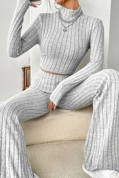 Kadın Gri Çizgili Boğazlı Crop Top ve Yüksek Bel Pantolon Takım ürün görseli 1