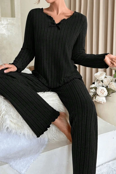 Kadın Siyah Uzun Kollu Fiyonklu Yuvarlak Yaka Mevsimlik Pijama Takımı ürün görseli 1