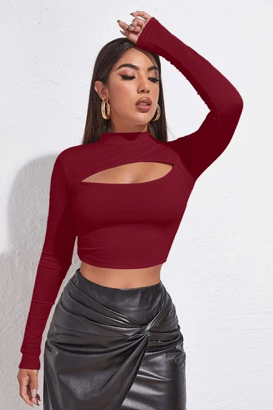 Kadın Bordo Göğüs Dekolteli Uzun Kollu Cut Out Crop Top Bluz ürün görseli 1