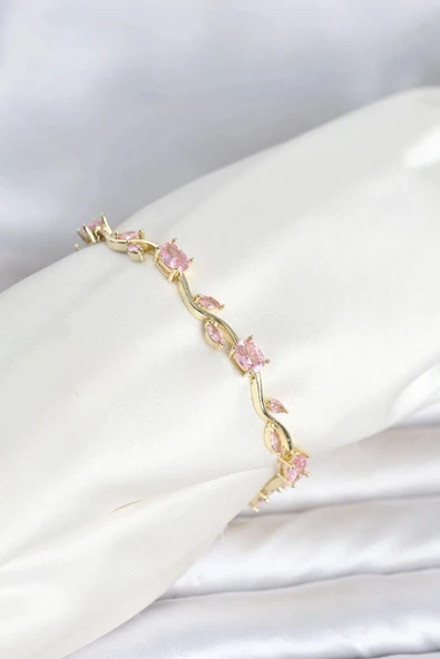 Pirinç Gold Renk Pembe Zirkon Taşlı Çiçek Model Kadın Bileklik ürün görseli 1