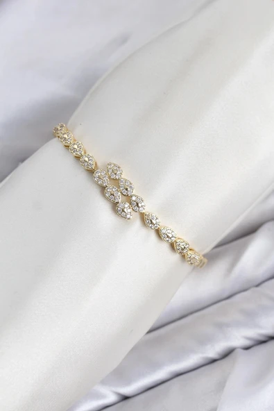 CM Damla Model Zirkon Taşlı VIP Seri Gold Renk Pirinç Kadın Bileklik ürün görseli 1