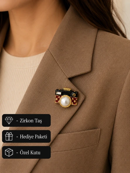 Vintage Fotoğraf Makinesi Tasarımlı İnci Detaylı Kadın Broşu Şık Hediye ürün görseli 1