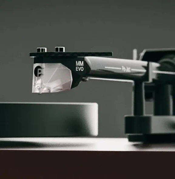 Pro-ject Debut EVO 2 Pilak Çalar High Satin Walnut - Resim 4