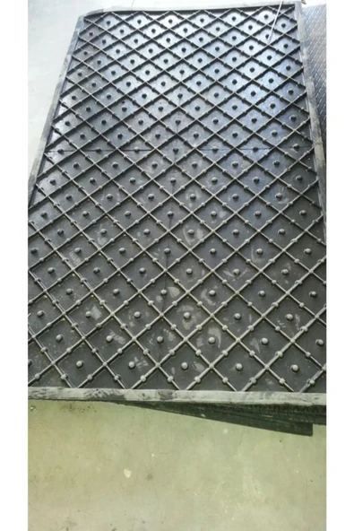 HAYVAN YATAĞI KAUÇUK 110 CM X 190 CM KAUÇUK BÜYÜK BAŞ HAYVAN YATAĞI ürün görseli 1