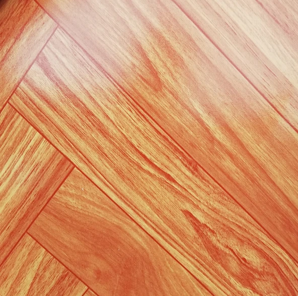 MUŞAMBA AHŞAP DESENLİ 2m X 3m pvc ZEMİN KAPLAMA YER DÖŞEMESİ KEÇELİ TURUNCU ürün görseli 1
