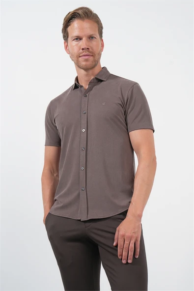 Kahverengi İtalyan Yaka Kısa Kol Cepsiz Slim Fit Esnek Gömlek 1004260159 ürün görseli 1