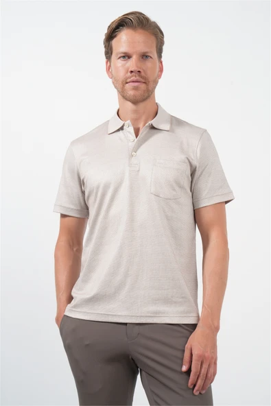Bej-Beyaz Kendinden Desenli Polo Yaka Kısa Kol Cepli Comfort Fit Pamuklu Tişört 1011260152 ürün görseli 1
