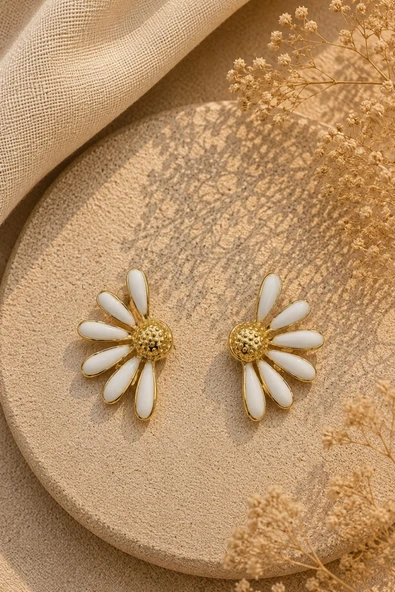 Daisy Mineli Gold Renk Çivi Küpe ürün görseli 1