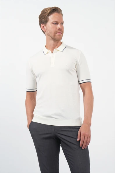Krem Rengi Polo Yaka Kısa Kol Örme Comfort Fit %100 Pamuk Kazak 1012260151 ürün görseli 1