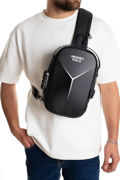 Erkek Şifreli Kilitli Su Geçirmez Tek Sırt Askılı Sling Bag USB ve Kulaklık Çıkışlı Çapraz Omuz Ve Sırt Çantası ürün görseli 1