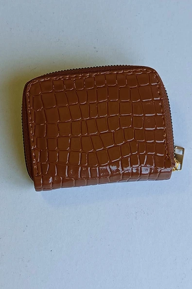 Kroko Desenli Şık ve Kompakt Kadın Cüzdanı ürün görseli 1