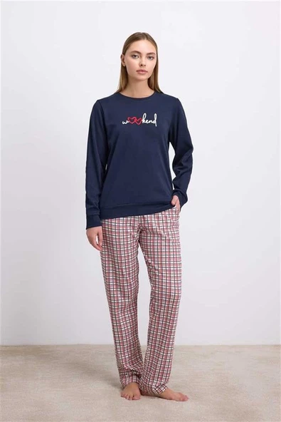 Pamuklu Uzun Kol Sweatshirt ve Ekose Pantolon Pijama Takımı ürün görseli 1