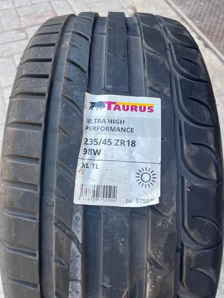 TARUS 235 45 18 98W  ULTRA HIGH PERFORMANCE yaz lastiği (2025 model) MICHELİN ÜRÜNÜDÜR.. ürün görseli 1