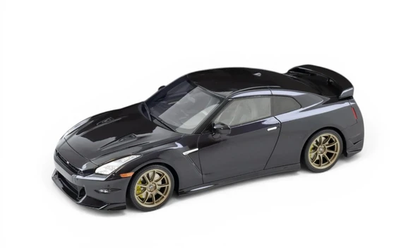 Gt Spirit GT932 1/18 Nissan GT-R Takumi Edition 2024 ürün görseli 1