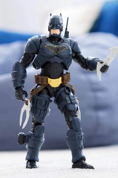 Etkileyici 17 Eklem Noktası: DC Comics Batman Adventures Action Figürü 30 cm ürün görseli 1