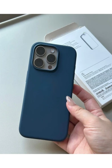 Classy Apple iPhone 14 Pro Max MagSafe Animasyonlu Kutulu Liquid Silikon Kadife İçli Kılıf ürün görseli 1