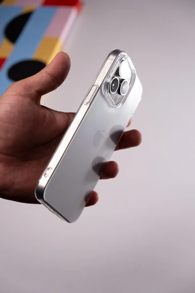 RainyFire Tech iPhone 16e Slim Fit Ultra Ince Kılıf – Şeffaf & Hafif ürün görseli 1