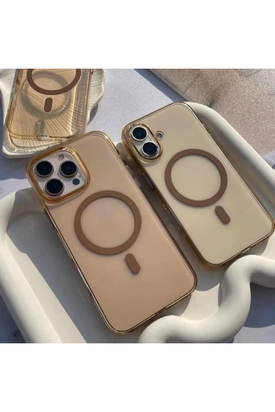 Classy Apple iPhone 16 Pro Max Magsafe Animasyonlu Sararmaz Kutulu Mika Şeffaf Kılıf - Çöl Titanyumu ürün görseli 1