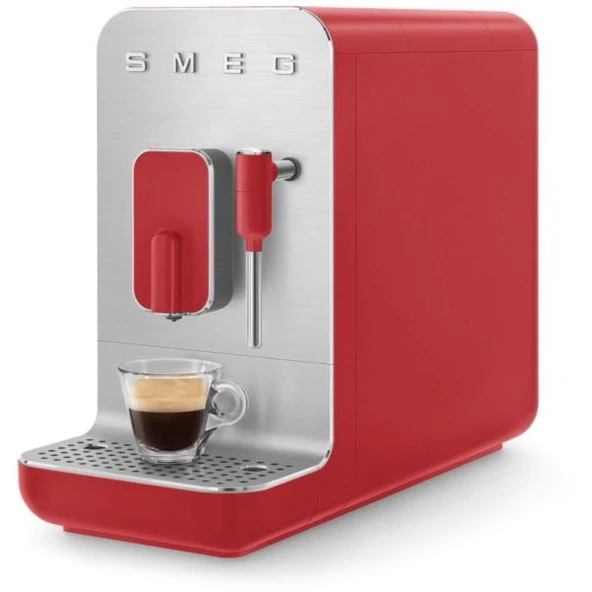 Smeg Kahve Makinesi Süt Köpürtücülü Mat Kırmızı BCC02RDMUK ürün görseli 1